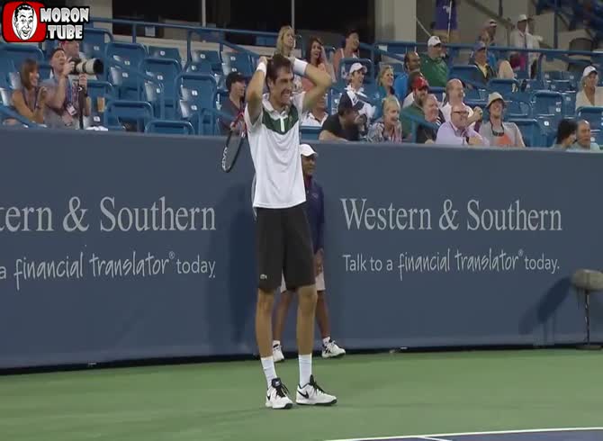 Video :In front of an emotionally charged audience, a callous ball boy murders a bug